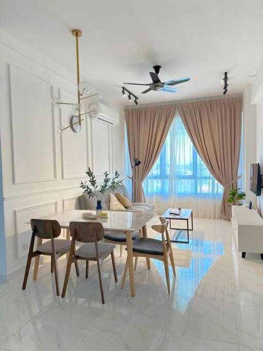 Netflix Two Bedroom Troika Kota Bharu Homestay 118 外观 照片